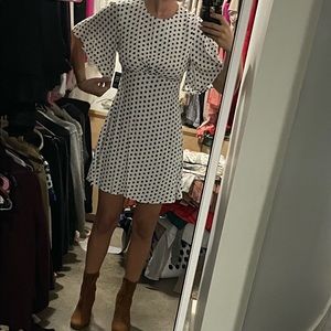 Cleaning Out My Closet!
(5’7 130 LBS) 
New 
Size S
Black Blue White polkadot
